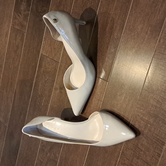 Calvin Klein pumps - Picture 2 of 4